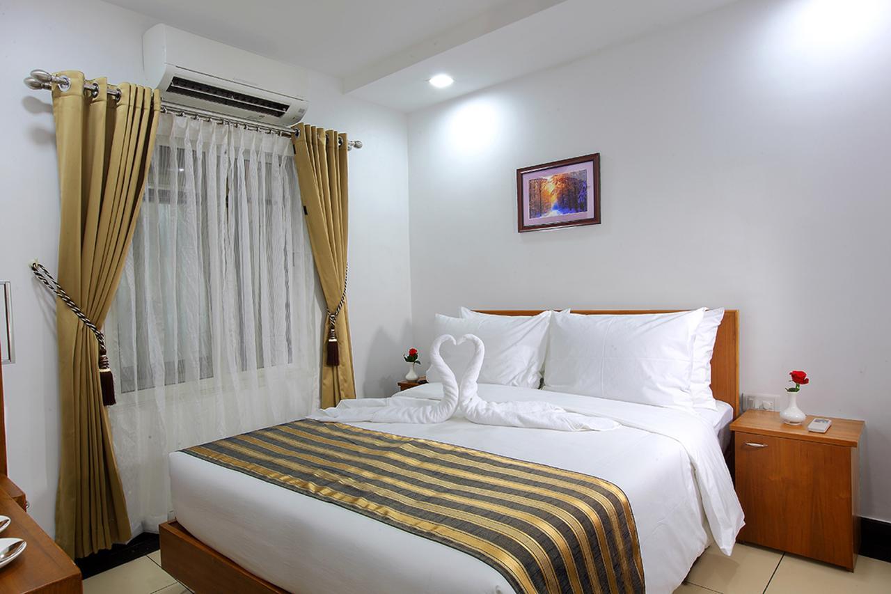 Pgs Inn Kochi Exterior foto