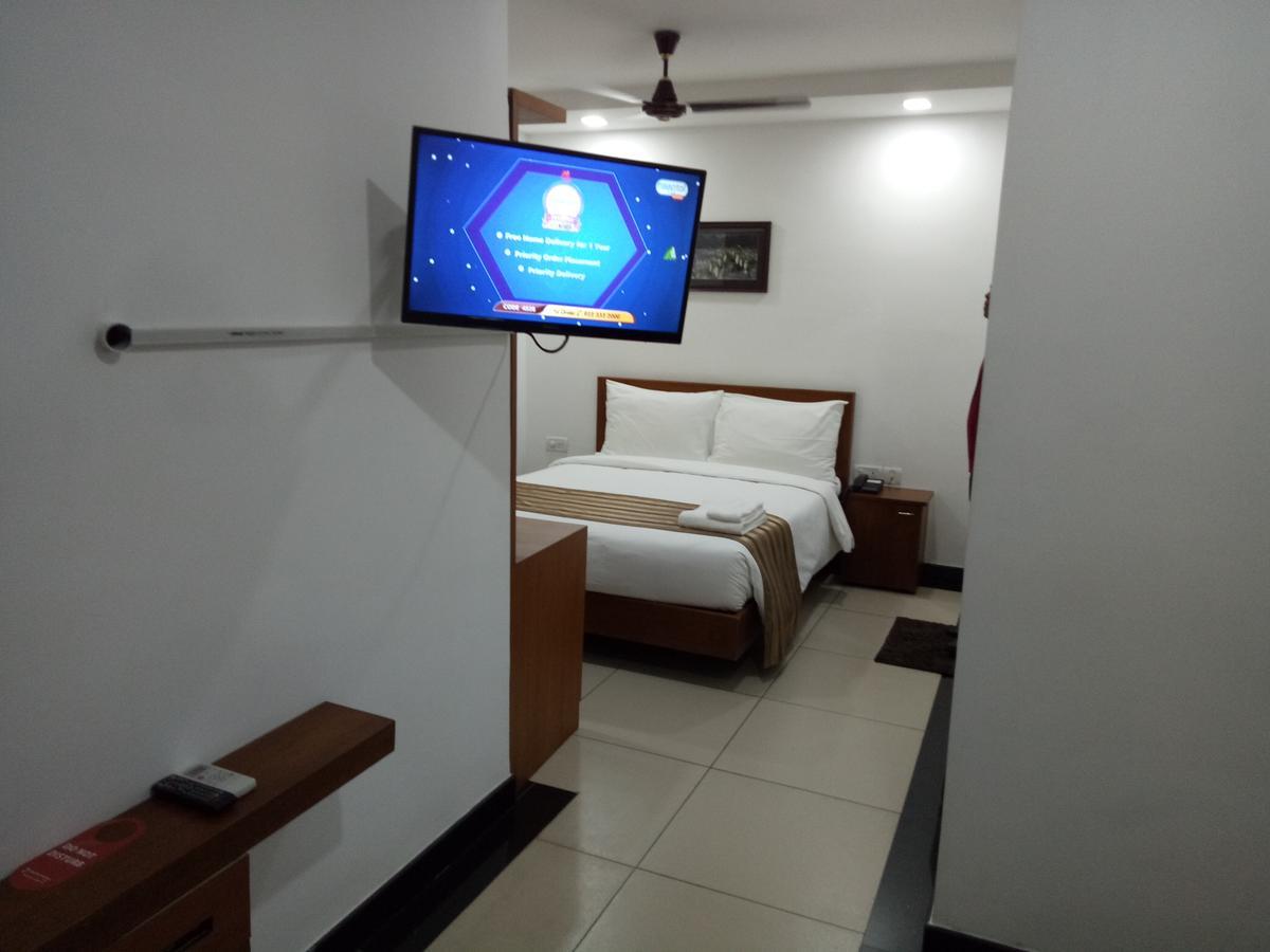 Pgs Inn Kochi Exterior foto